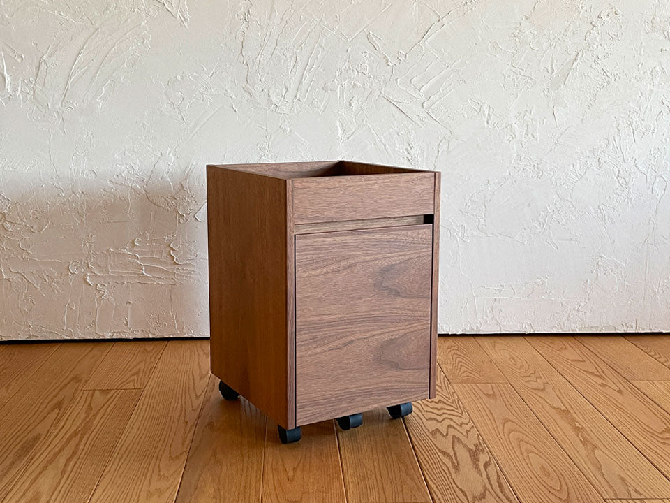 公式】Oka デスク S02180C / W1200 D450 – 冨士ファニチア オンライン