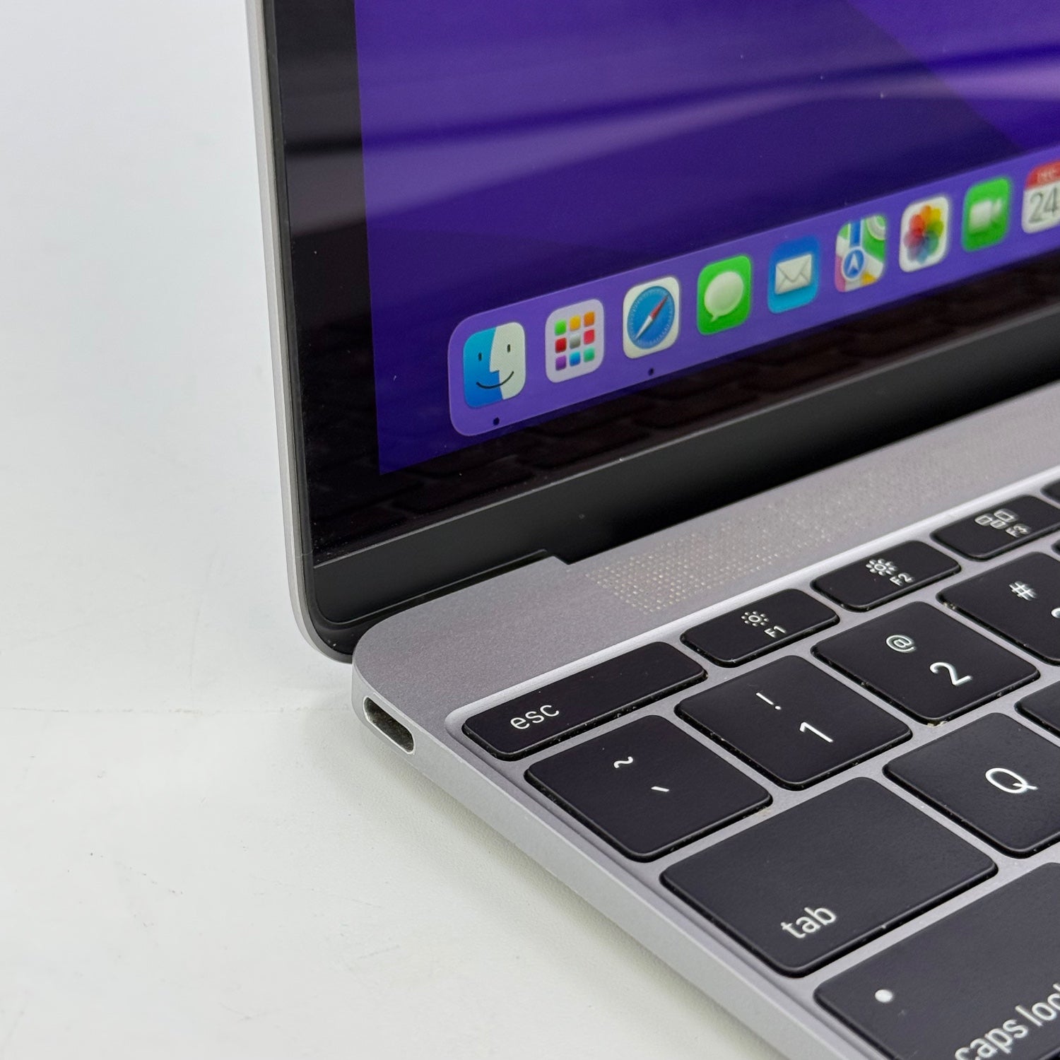 2017 Apple MacBook 12