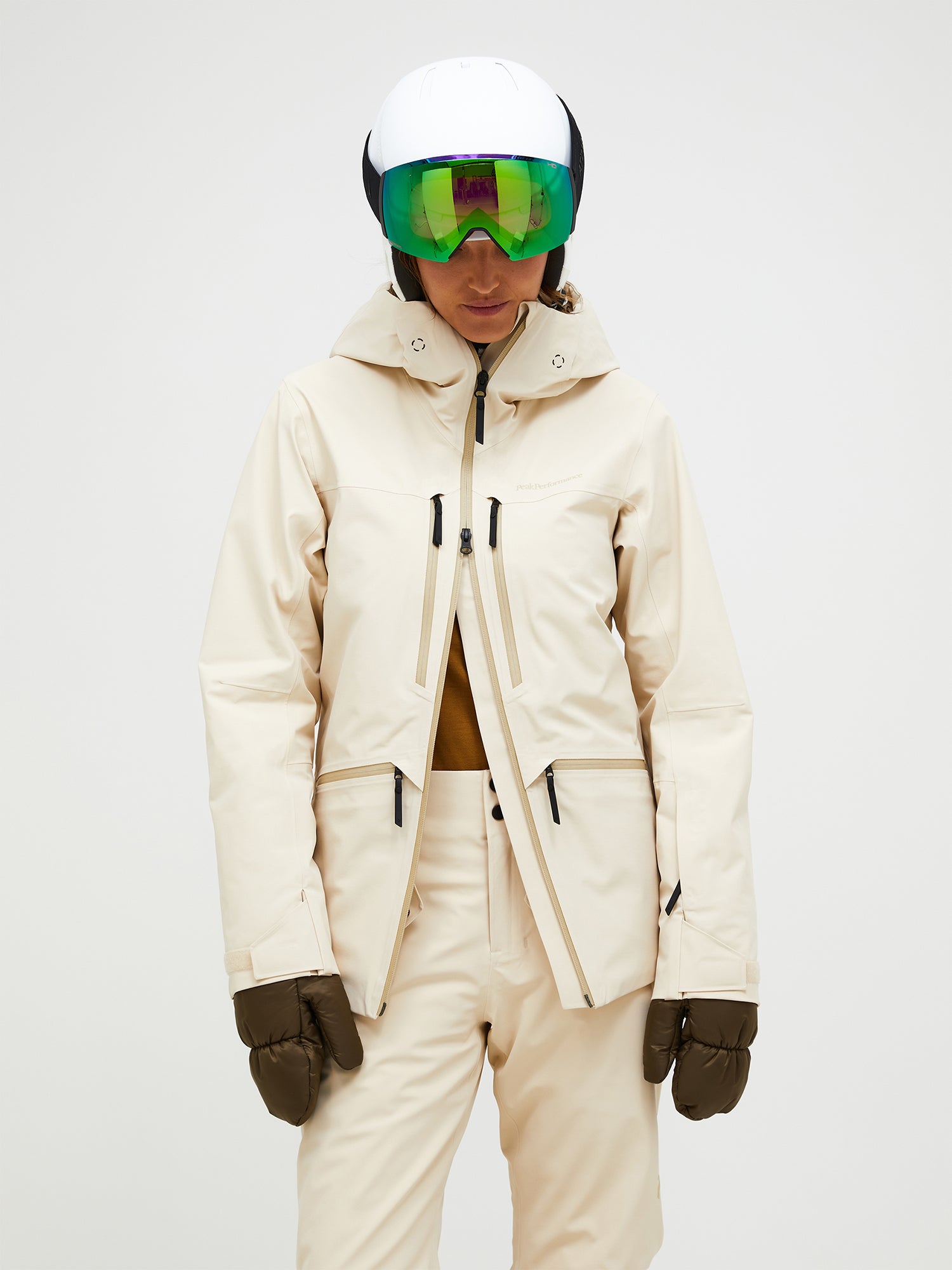 スキーコレクション – ピークパフォーマンス公式オンラインストア