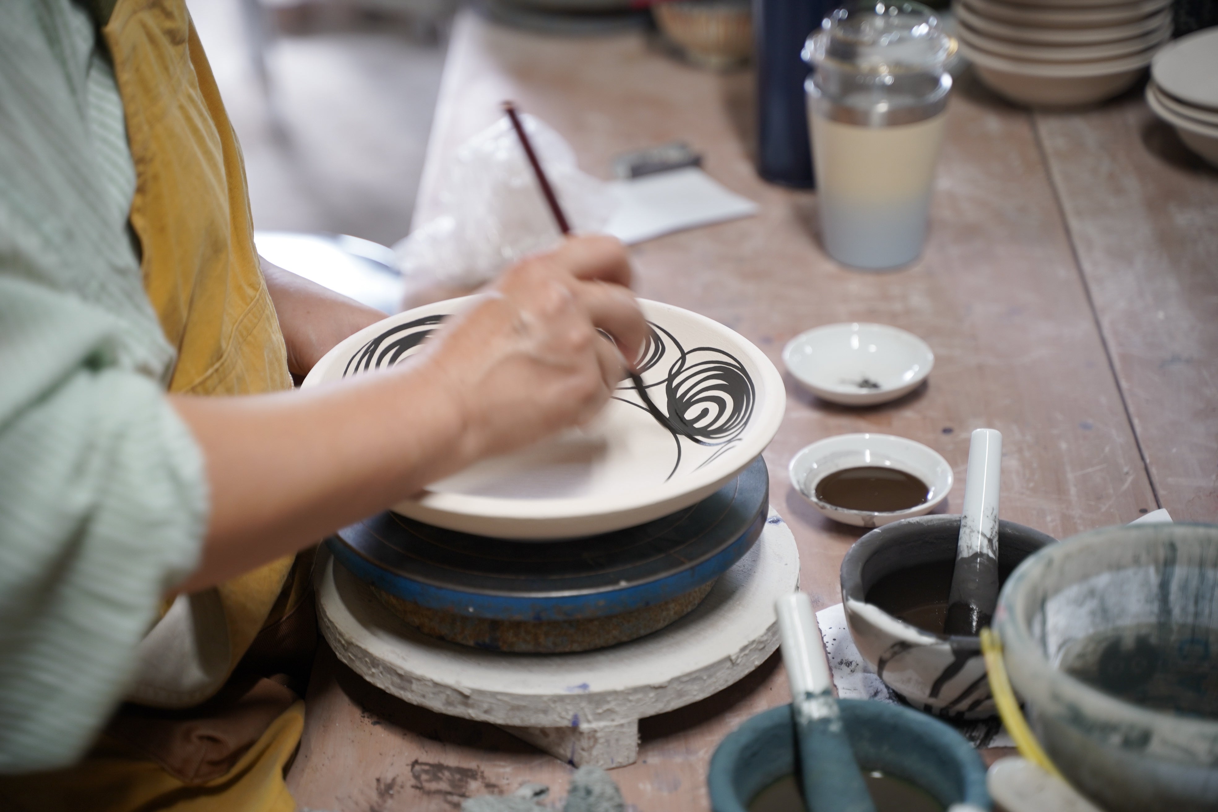 瀬戸本業窯｜馬の目皿（5寸） – Masukichi -Pottery & Souvenir- ます