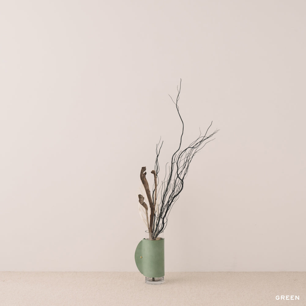 HalfMoon flower vase S / ハーフムーン フラワーベース S – Modern