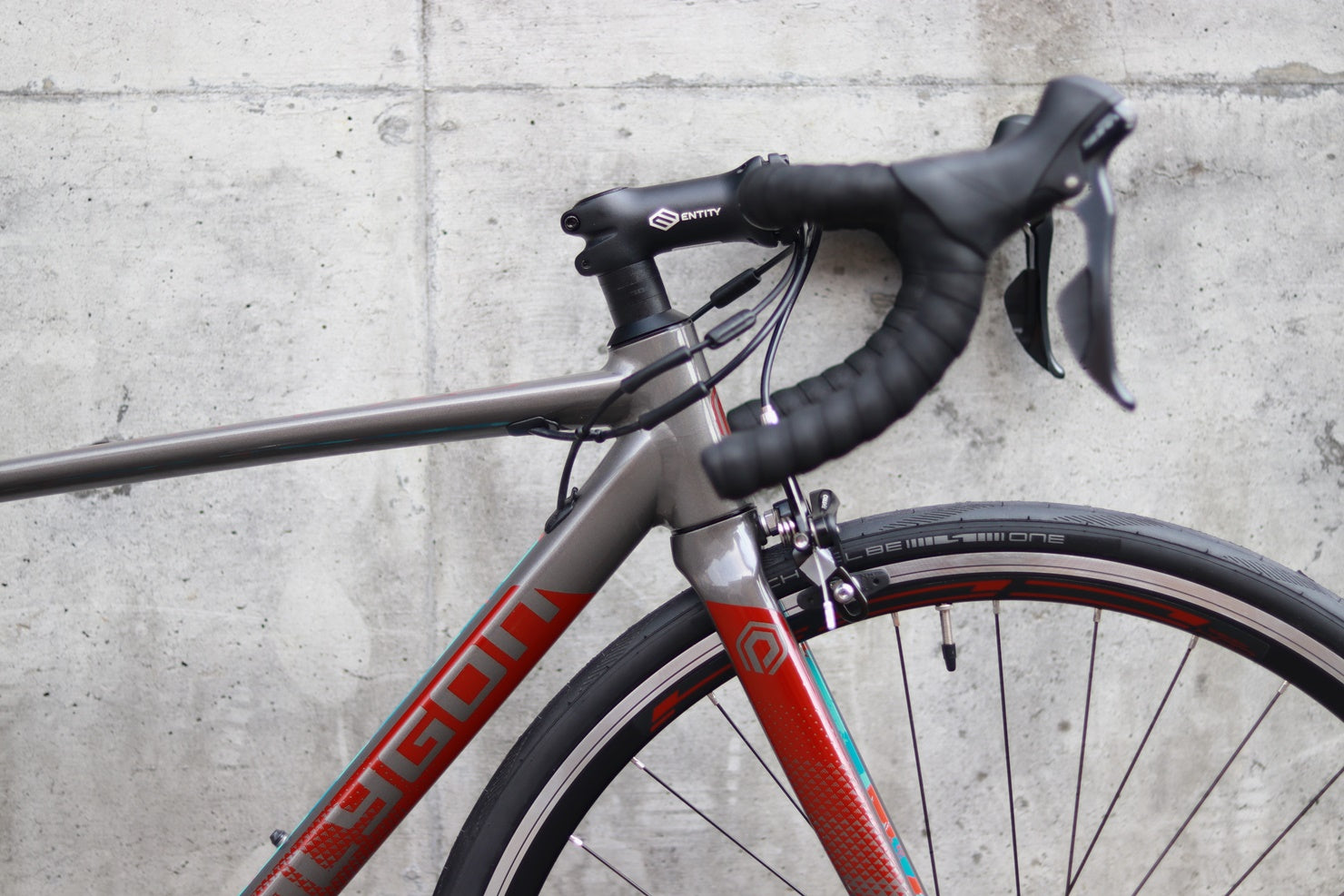 値下げ！】SORA搭載の高コスパ入門ロードバイクとは？（STRATTOS S3