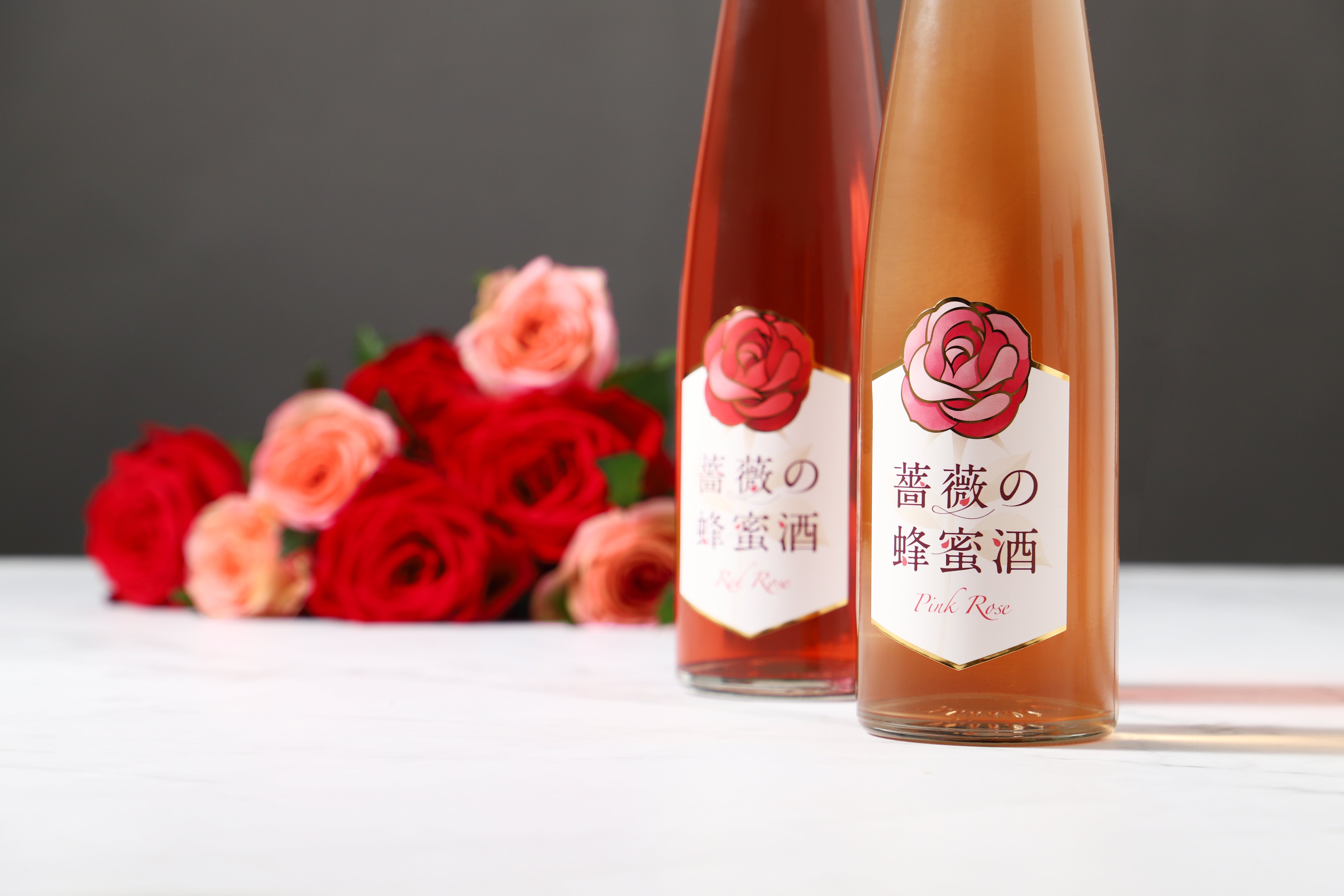 7月26日まで】赤とピンク、2種類の薔薇のお酒セット「ボトルに咲く奇跡