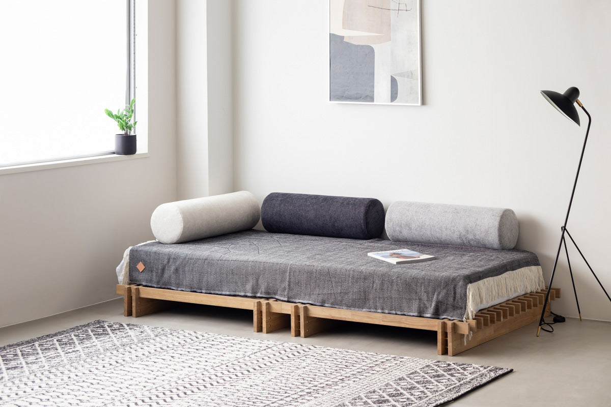 ライフスタイルの変化に寄り添うカスタマイズクッションソファ– KANADEMONO