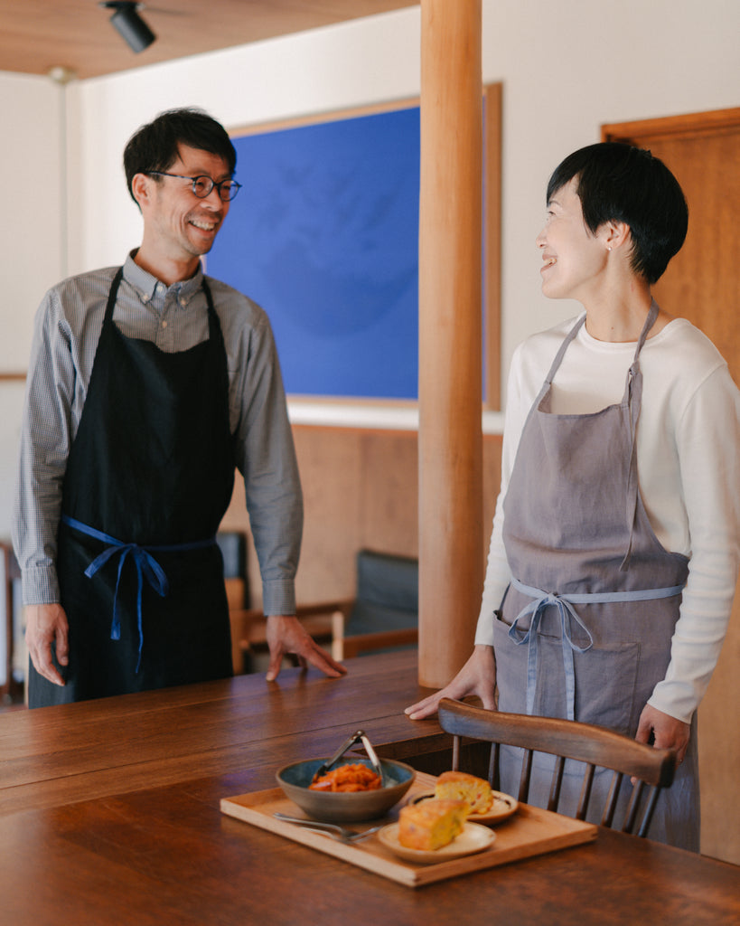 TABLE TALKさんとのコラボエプロンが再販売されます – RELIEFWEAR