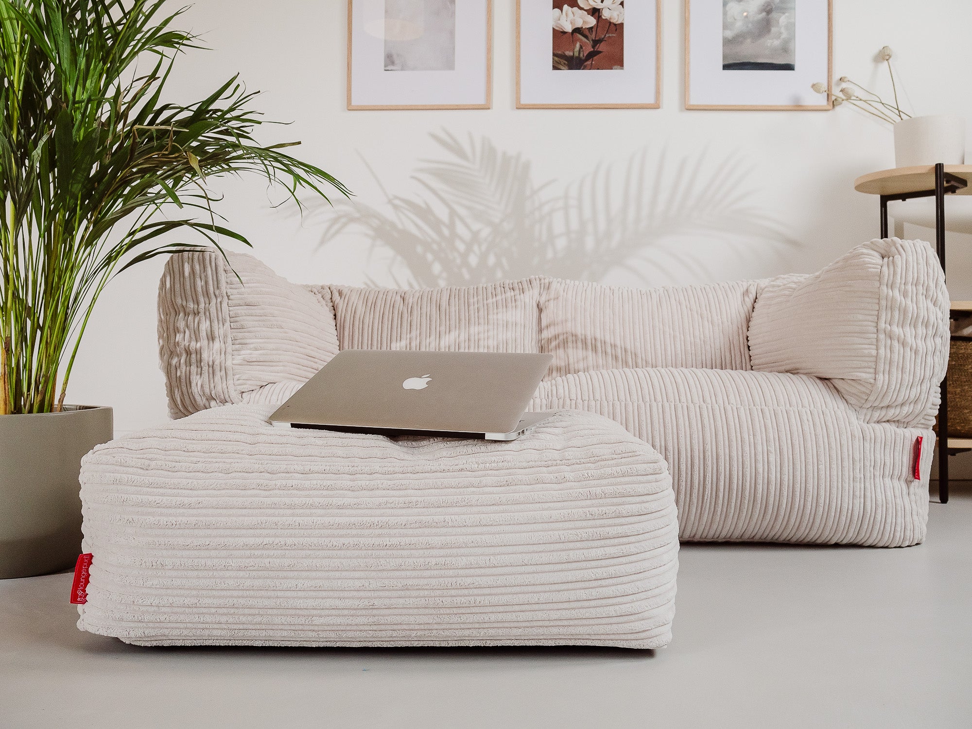 LoungePug 2人掛けアルバートビーズソファ-クラシックコーデュロイ