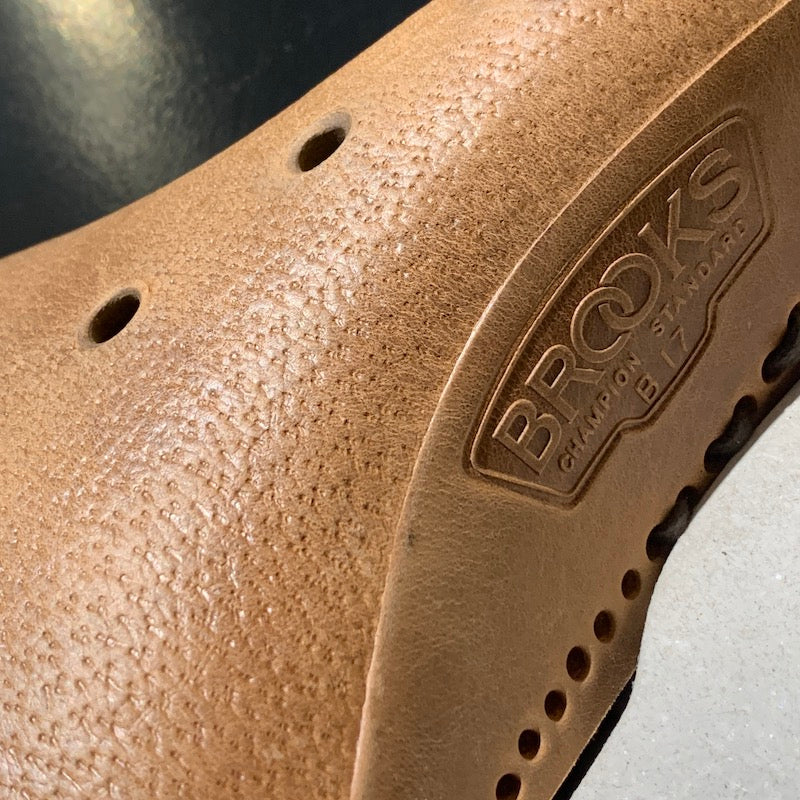 BROOKS SOFTENDサドル – COG TOKYO