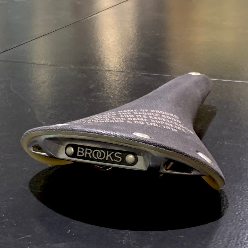 CAMBIUM グラフィックサドル – COG TOKYO