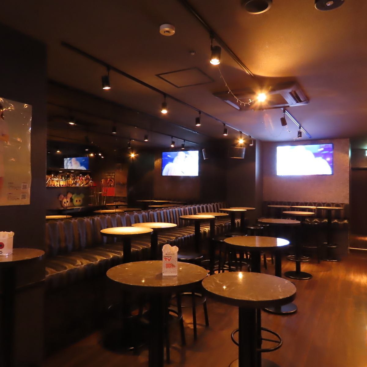 BUZZ STAND 新宿東口店【公式】