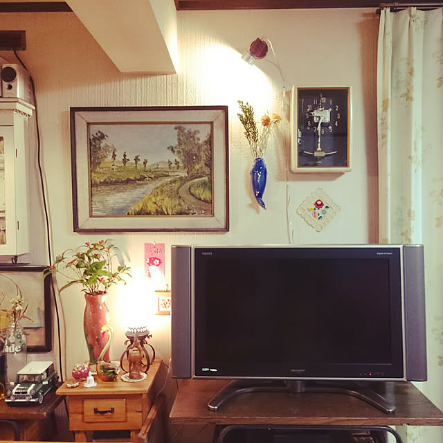 テレビ周り 昭和レトロのおすすめ商品とおしゃれな実例 ｜ RoomClip