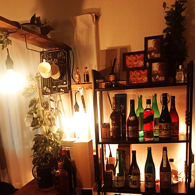 アンティーク 酒棚のおしゃれなアレンジ・飾り方のインテリア実例