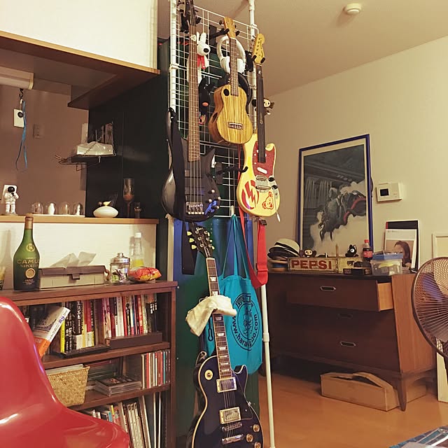 棚 ギタースタンドのインテリア実例 ｜ RoomClip（ルームクリップ）