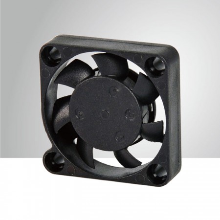 TITAN 30mm x 30mm x 7mm DC冷却ファン | 超薄型マイクロ冷却