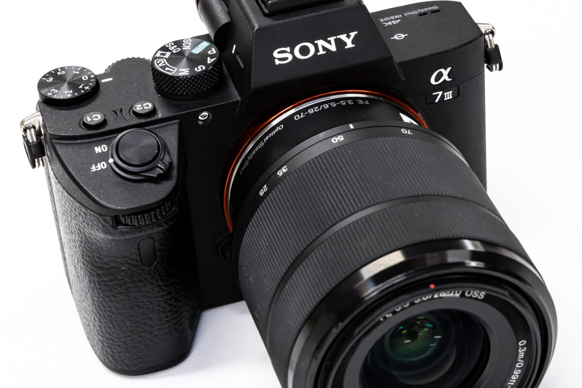 SONY α7III実写レビュー。今一番売れているフルサイズミラーレスを現役