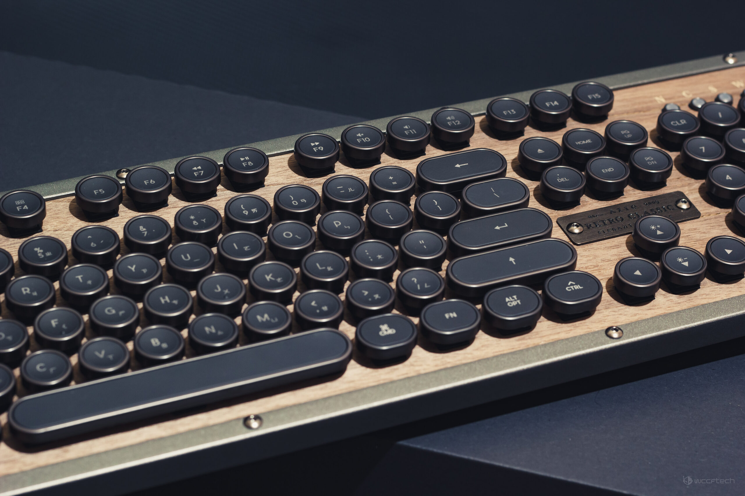 AZIO Elwood Retro Classic Vintage Style Mechanical Keyboard