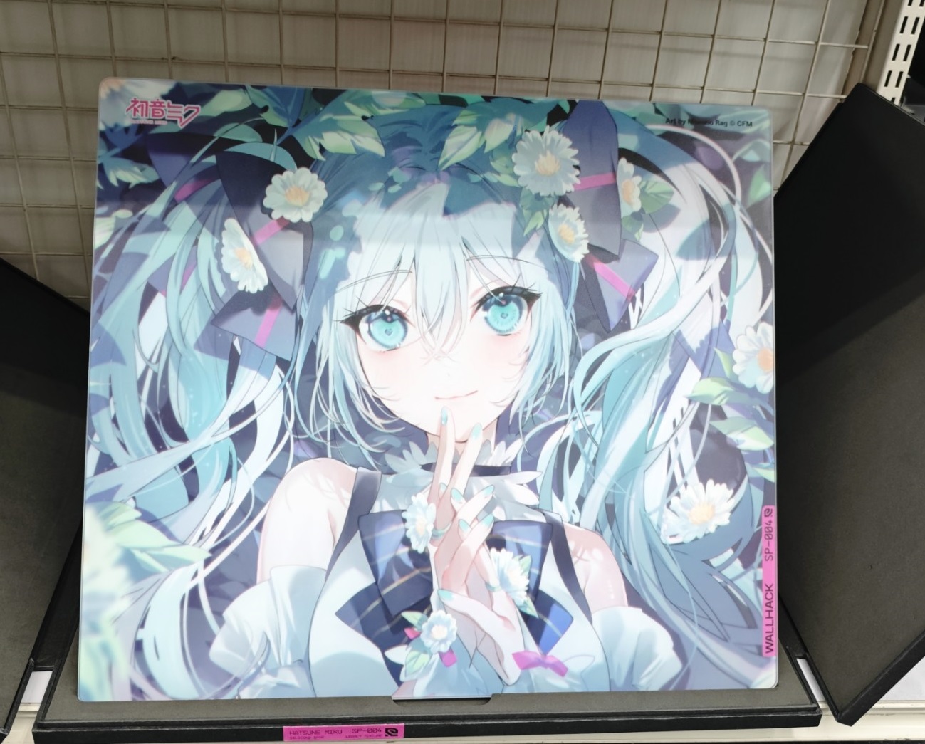 WALLHACK 初音ミクコラボレーション商品 WALLHACK製ガラスゲーミング