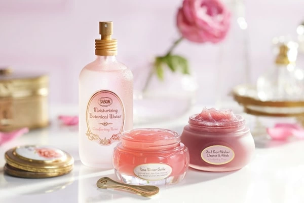 自然の恵みで磨く・整える・弾む。SABONの「ローズ フェイスケアライン