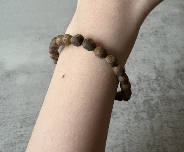 送料無料】台湾 【白奇楕円モデル】天然大王奇楠沈香シングル