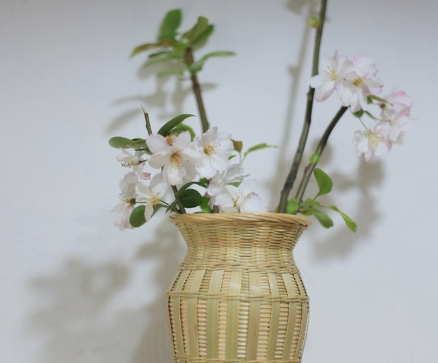 竹編みシリーズ | 竹編み花器 | 防漏瓶入り水瓶 | 伝統民芸品 esz