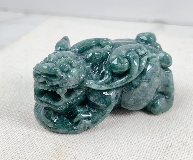 送料無料 40%OFF】台湾 [富をもたらす獣] 華清翡翠貔貅の置物 | 天然