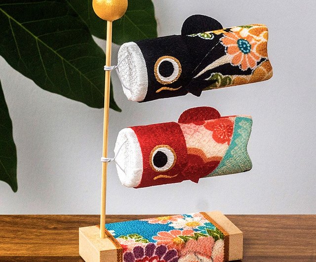 日本製の京都の龍と虎の手作り絹鯉のぼりを見つけて、贈り物に幸運を