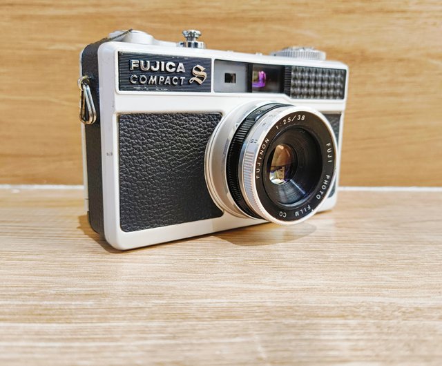 台湾 【135フィルムカメラ】80％新品フジカコンパクトS大口径f2.5