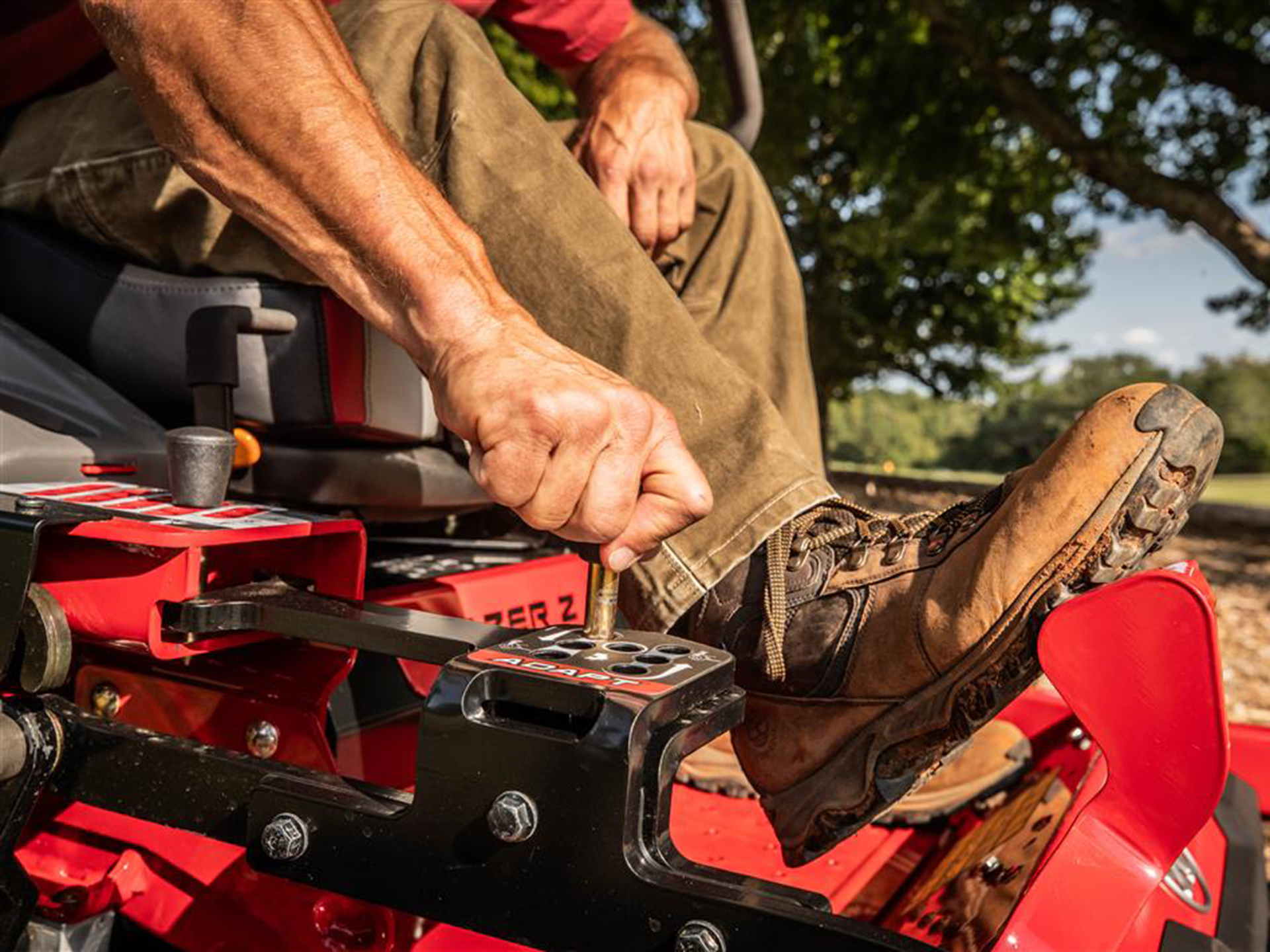 New 2025 Exmark Lazer Z X-Series 72 in. Kohler EFI 38 hp with RED