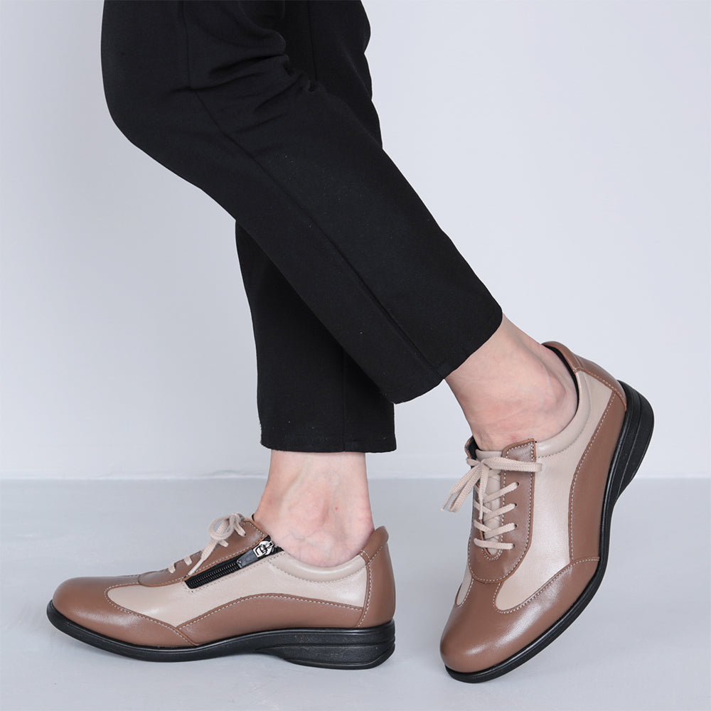 71 ゆったり5E 山羊革 軽量コンフォートシューズ オーク