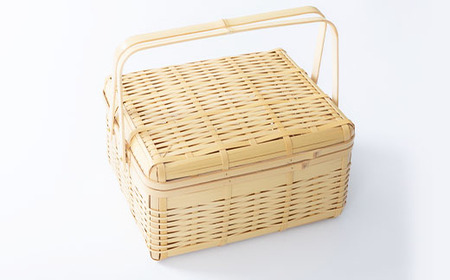 良質な竹を使用した伝統工芸品 竹細工 バスケットフタ付き(大)(4002227