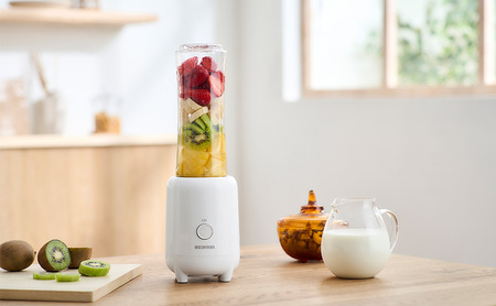 ボトルブレンダー IBB-601-W ホワイト アイリスオーヤマ 電動ミキサー