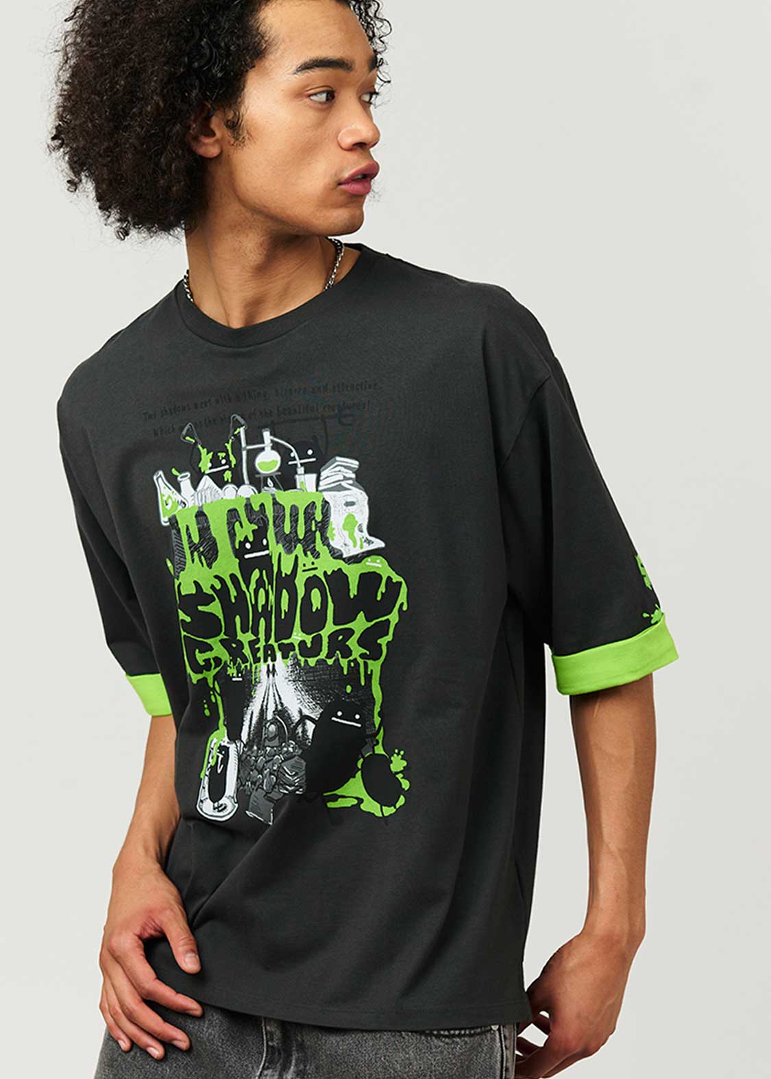 ビューティフルシャドークリーチャーポスター｜ビッグシルエットロール