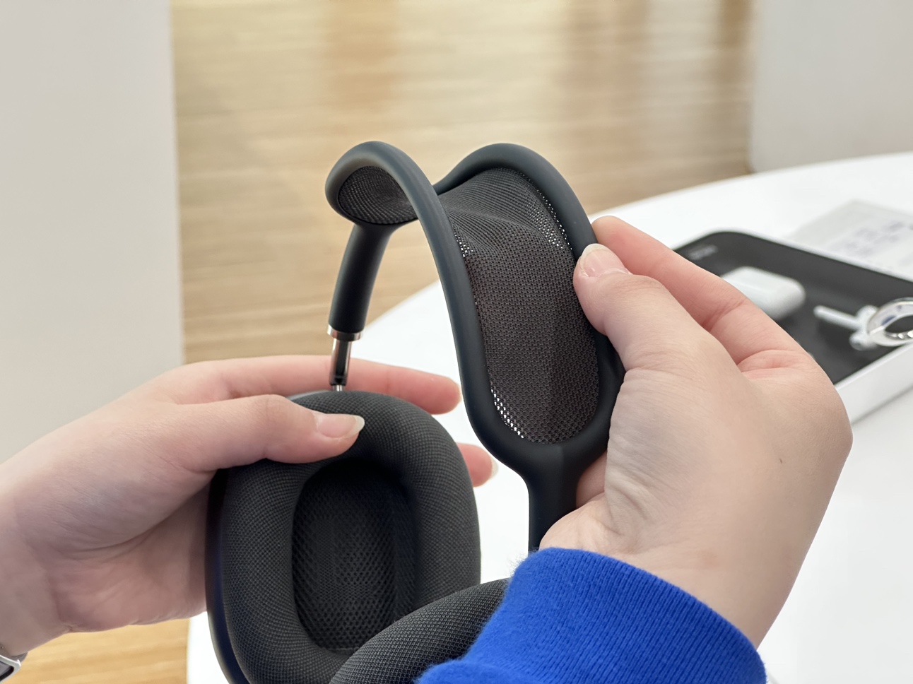 AirPods Maxの知られざる魅力をご紹介します！｜C smart公式オンライン