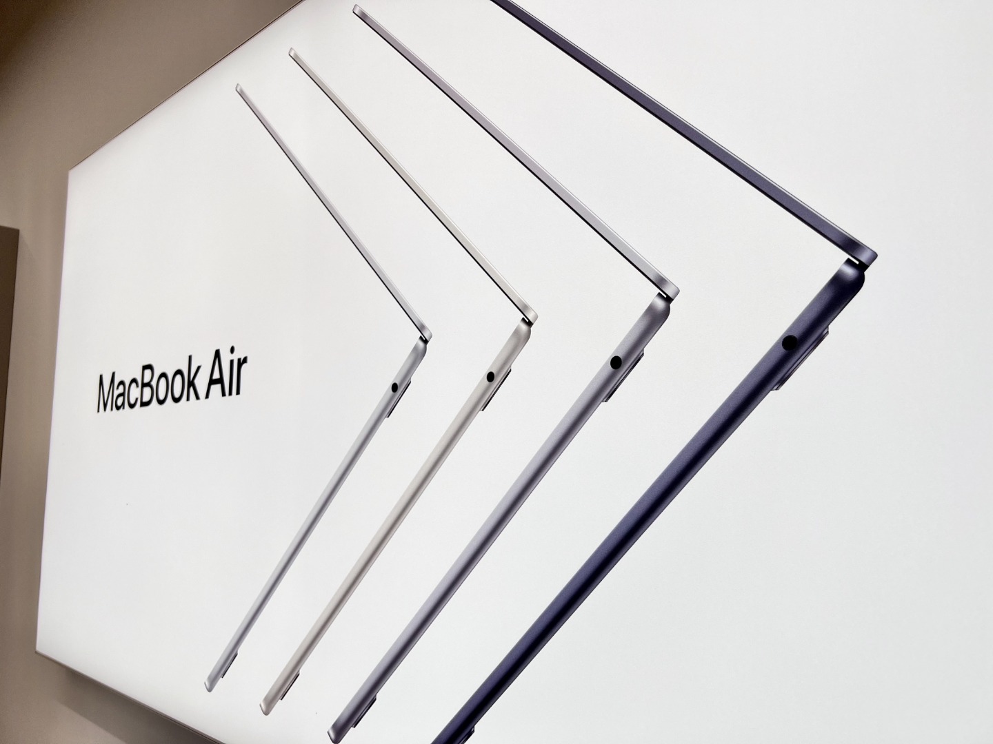 レビュー：新型M2チップ搭載MacBook Airはやっぱり期待を裏切らない