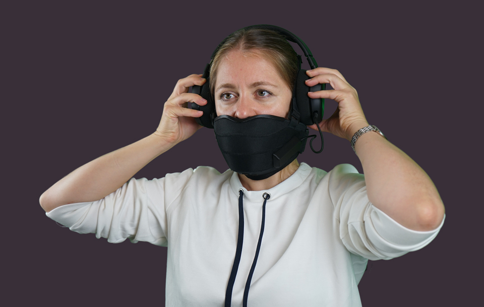 OMBRA v2｜絶叫プレイでストレス解消！マイク付きゲーミング防音マスク