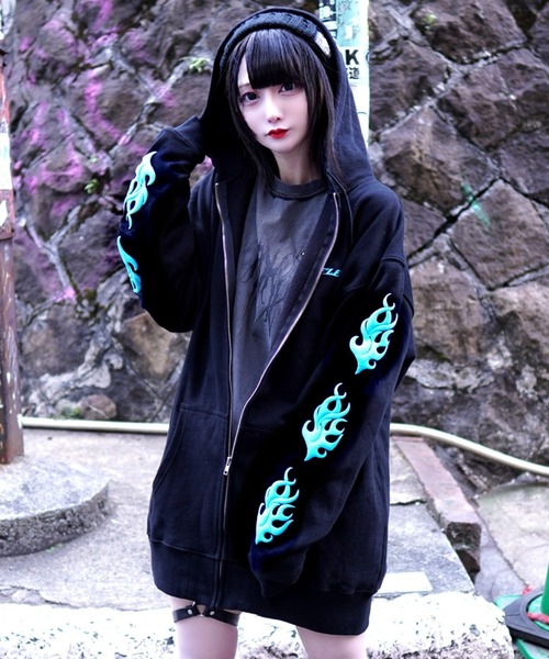 REFLEM（レフレム）の「『REFLEM/レフレム』発泡プリントライン