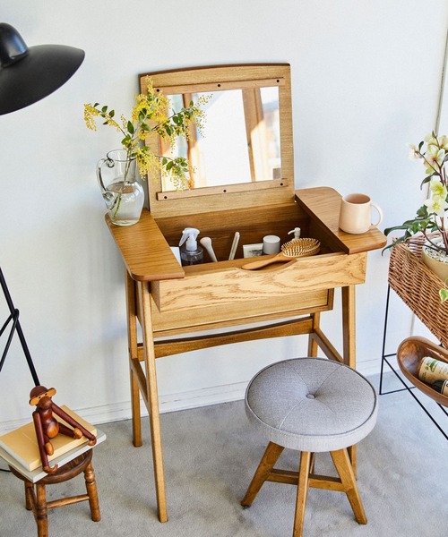 テーパードレッサー&スツール（家具）｜studio CLIP（スタディオ