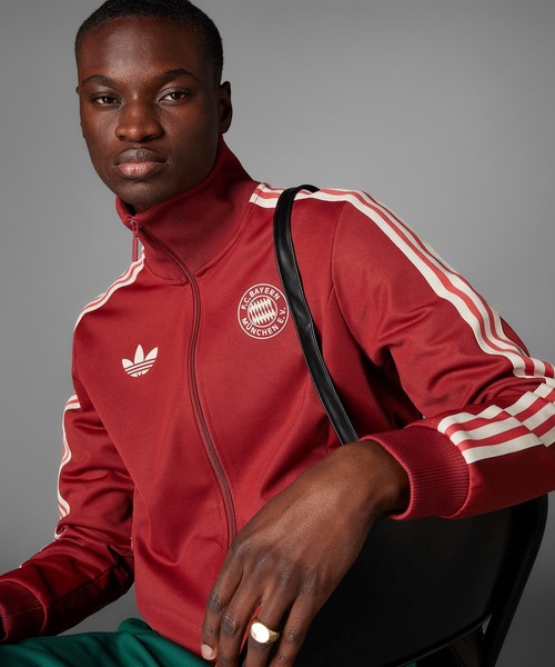 adidas（アディダス）の「FCバイエルン トラックトップ ジャージ