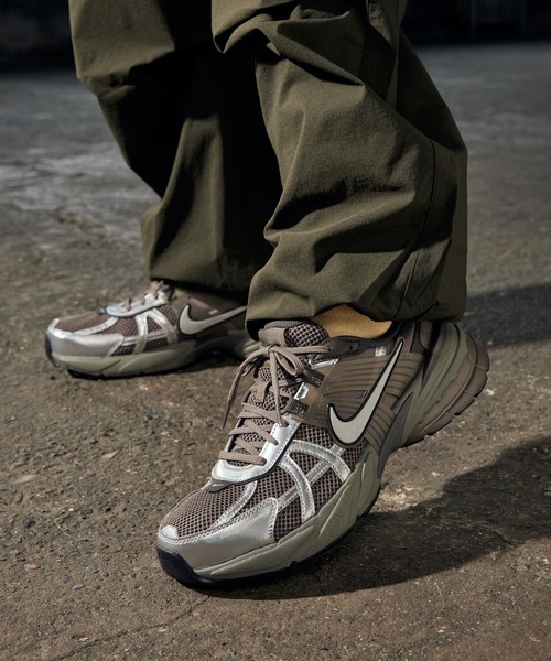 セール】ナイキ V2K ラン メンズシューズ / Nike V2K Run Men's Shoes