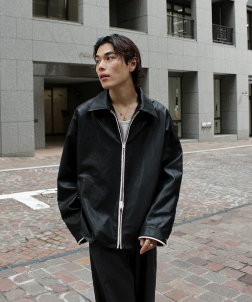 Camphor wood（カンファーウッド）の「double zip stitching faux