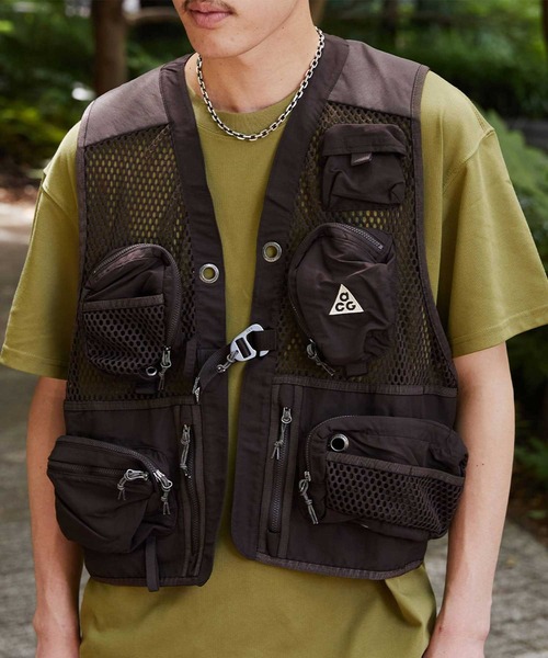NIKE ACG（ナイキエィシージー）の「NIKE AS U ACG BUTTLES VEST