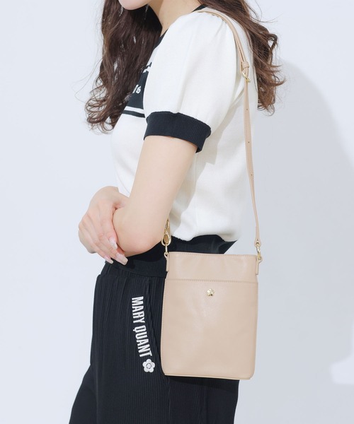 スムースレザー モバイルショルダー（スマホグッズ）｜MARY QUANT
