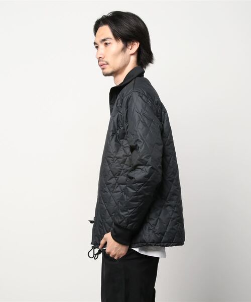 adidas（アディダス）の「アディカラー クラシックス キルト