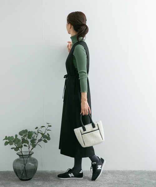 セール】『UR TECH』『蓄熱』ツイルフレアジャンパースカート