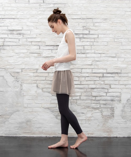 Chacott（チャコット）の「チュールレイヤードショートパンツ