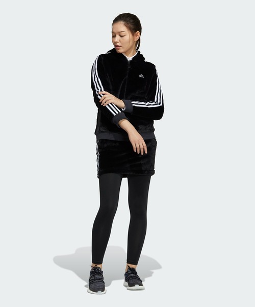 adidas（アディダス）の「スリーストライプス ボアフリース3点