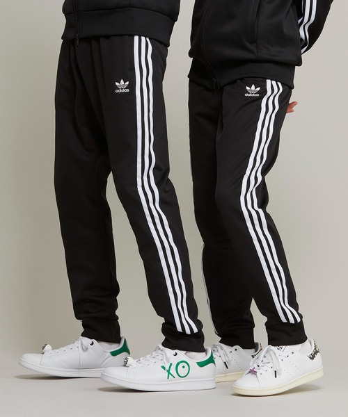 adidas（アディダス）の「アディカラー クラシックス SST トラック