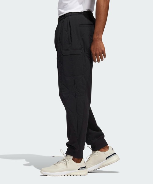 adidas（アディダス）の「ADICROSS キルティングジョガーパンツ