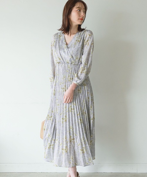 Andemiu（アンデミュウ）の「スカッターフラワーワンピース273179