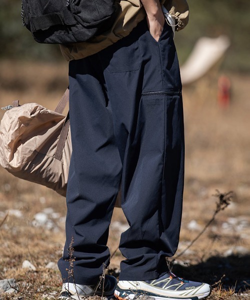 MGV（エムジーヴィー）の「サイドポケットワンポイントナイロンパンツ