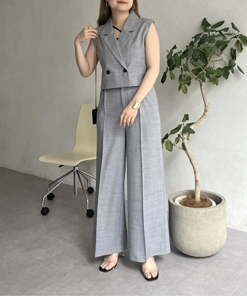 prose verse（プロズヴェール）の「ショートジレ×タックワイドパンツ